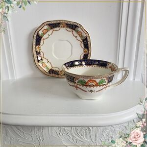 1930s Royal Caledonia RDY1 hand-decorated imari cup and saucer sets. Bone china